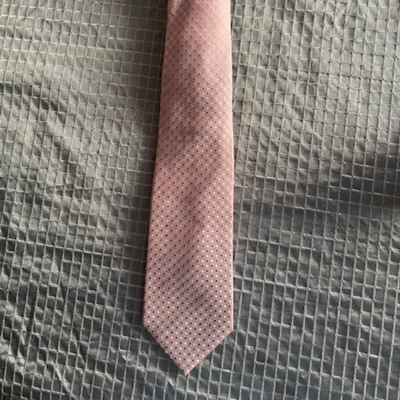 Yves Saint Laurent tie - Picture 1 of 4
